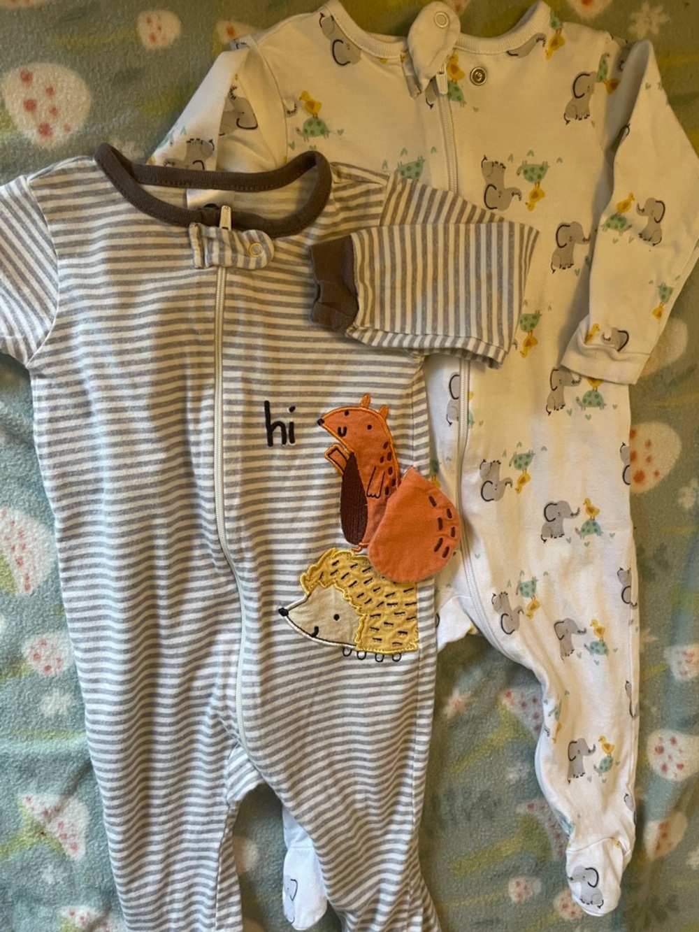 5/$25 2pcs Gerber Gray and White Baby Footie Sleepers with Animal Appliqué